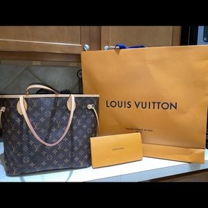 Louis Vuitton Neverfull MM